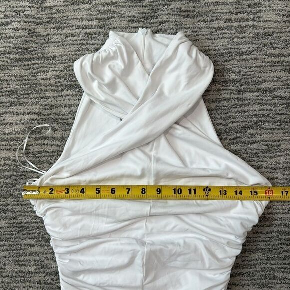 NWT Susana Monaco Crossover Halter
Bodycon Mini Jersey Dress Large Sugar White - Picture 8 of 13